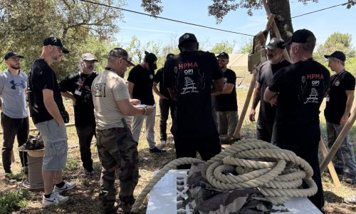team building-poc team-building-parcours-obstacles-la-crau